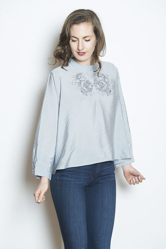 WABI SABI Double Happiness Top Light Gray + White