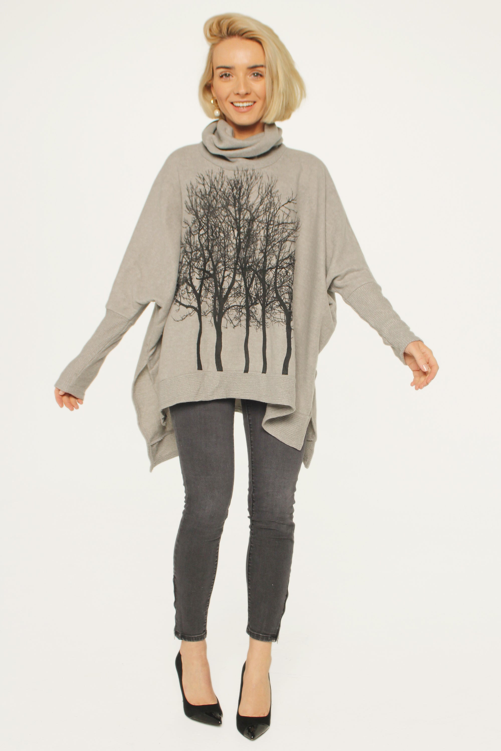 Fairytale Trees Poncho Light Gray
