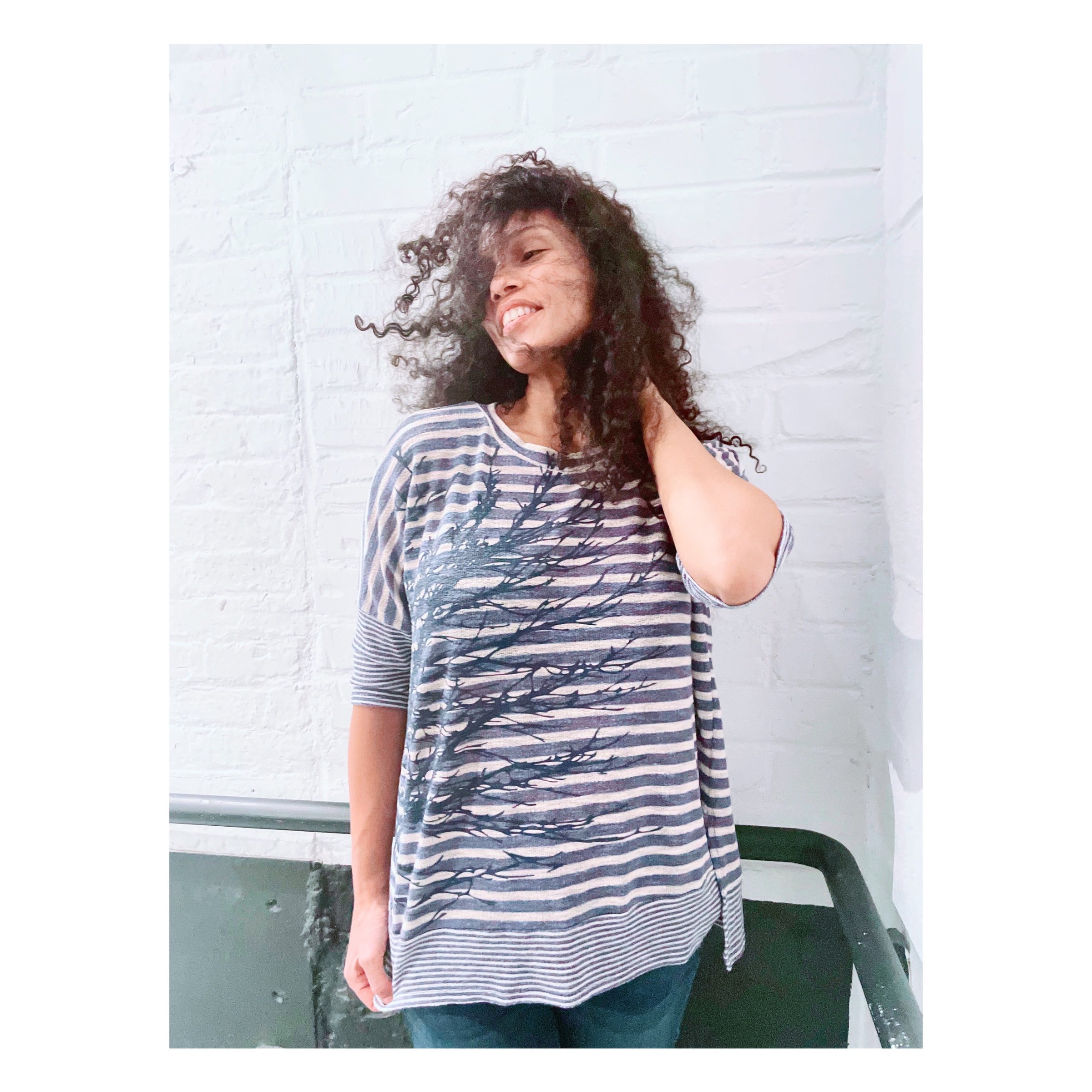 Stripey Sideways Tree Lightweight Knit 3/4 Sleeve Top